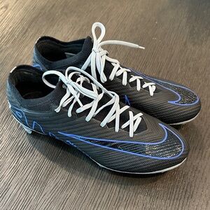 Nike Black and Blue Athletic Shoes